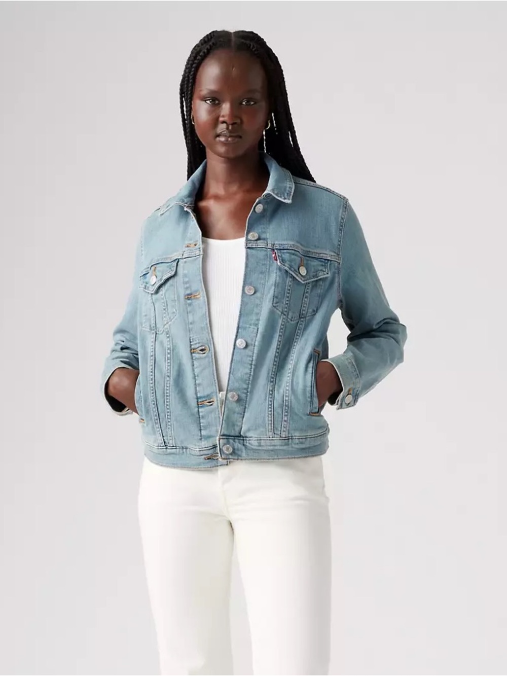 Levi’s trucker denim jacket. Size S. Light blue wash. Excellent condition